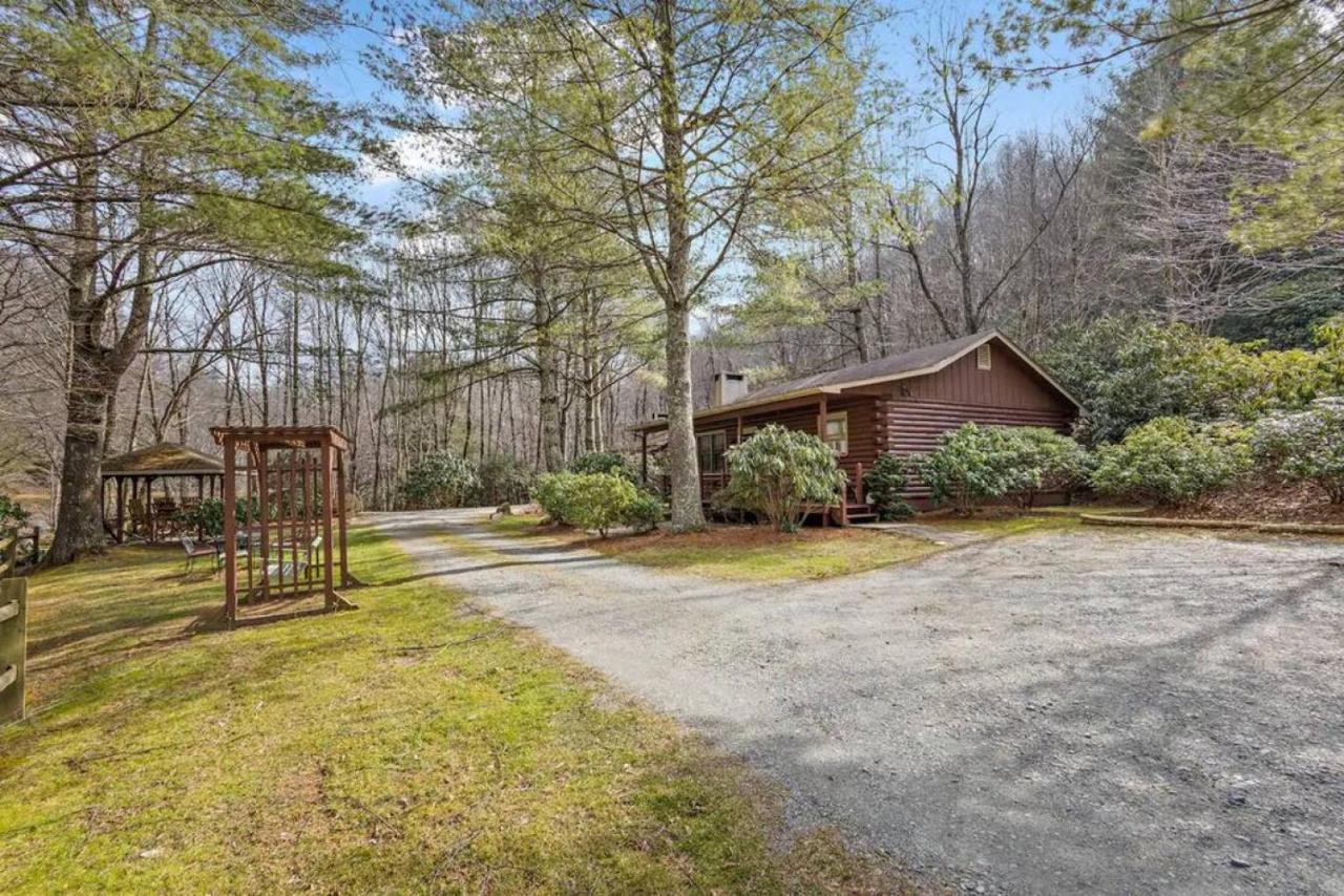 Villa Classic Log Cabin With Fireplace On Quiet River Blowing Rock Exterior foto